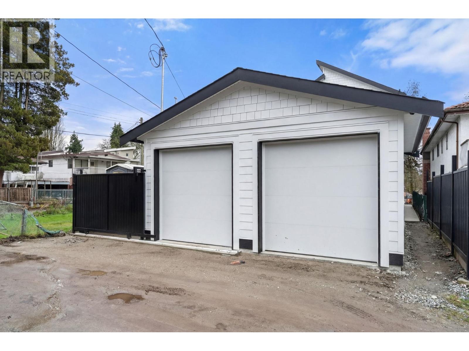 279 48TH Avenue - photo 2