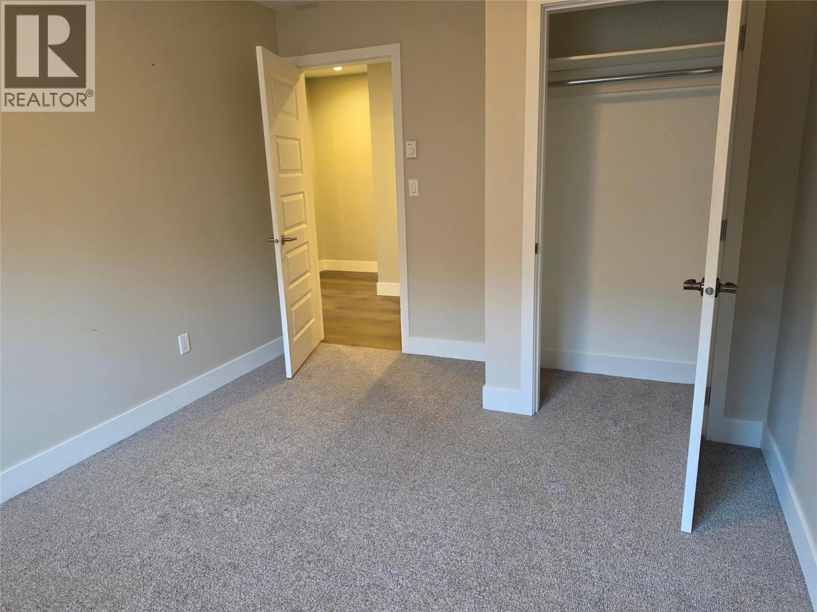 2410 PERRIER Lane Unit# B, Nelson