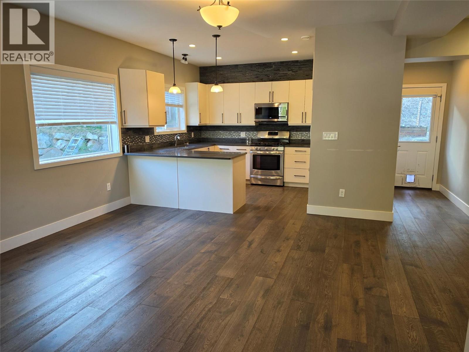 2410 PERRIER Lane Unit# B, Nelson