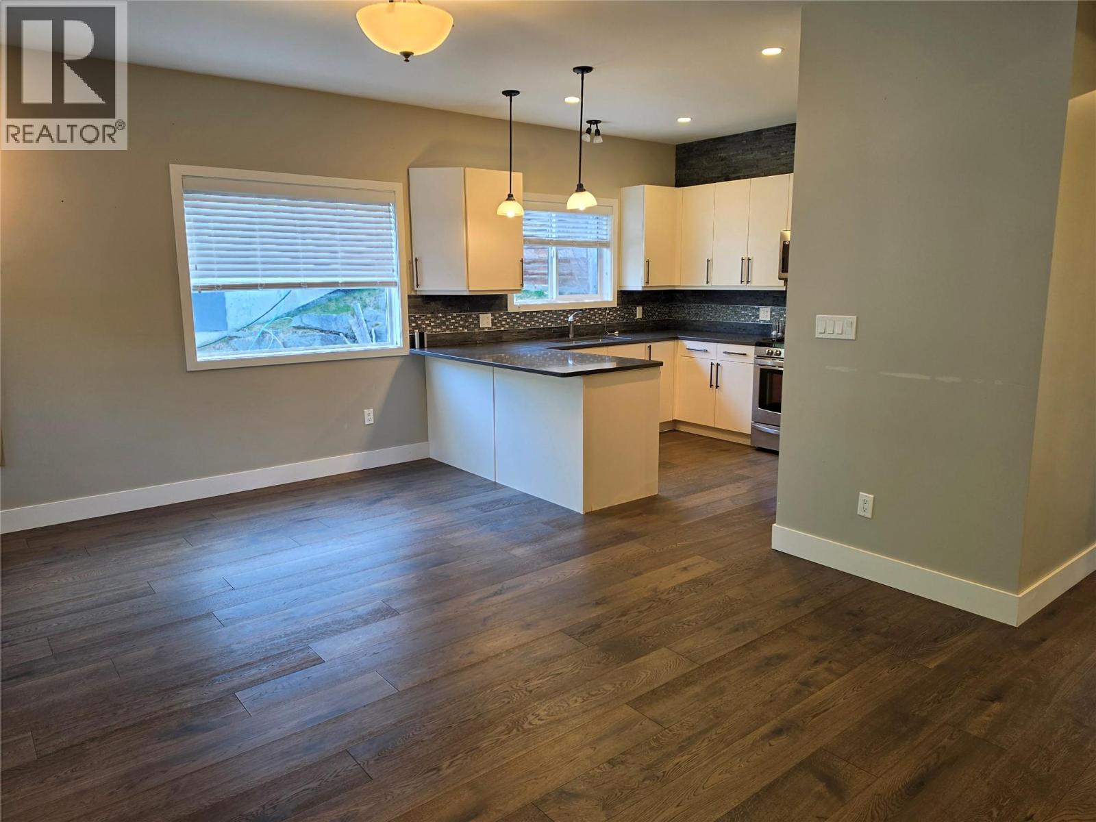 2410 PERRIER Lane Unit# B, Nelson