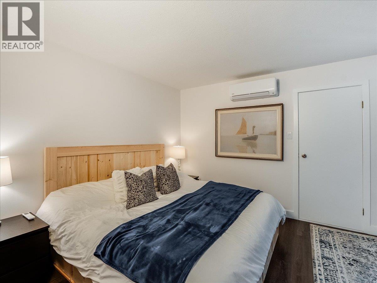 4 Monashee Place, Rossland