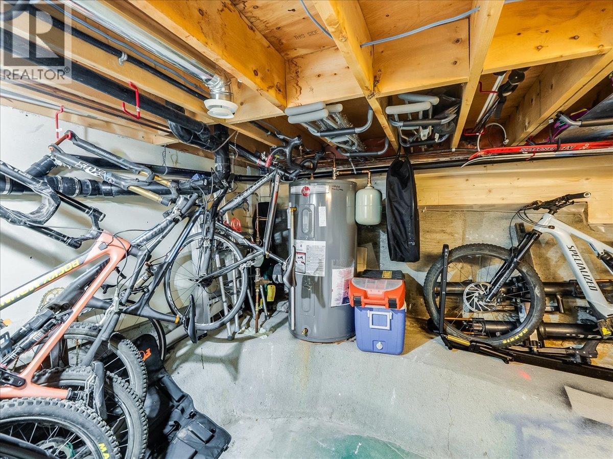 4 Monashee Place, Rossland