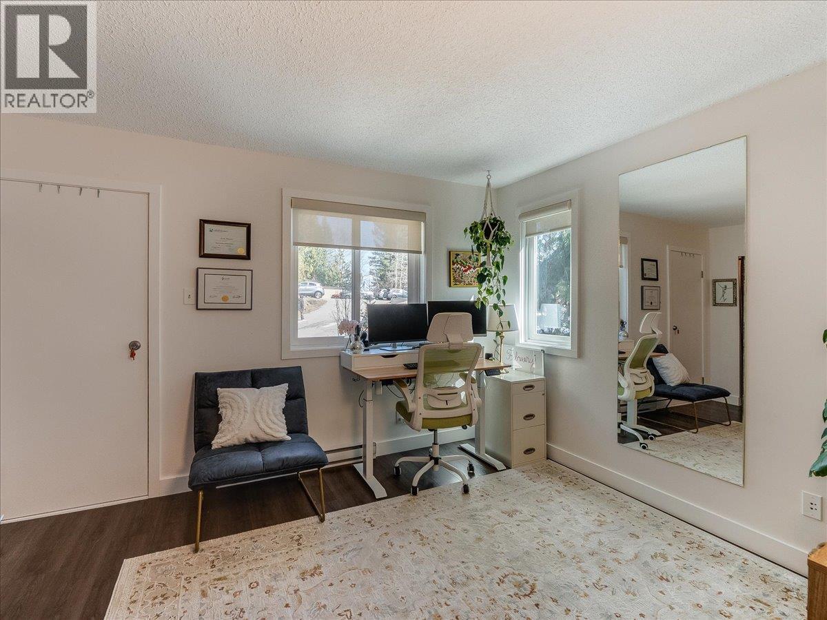 4 Monashee Place, Rossland