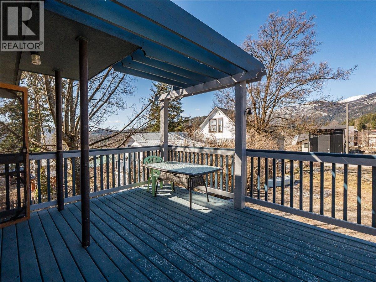 2243 First Avenue, Rossland