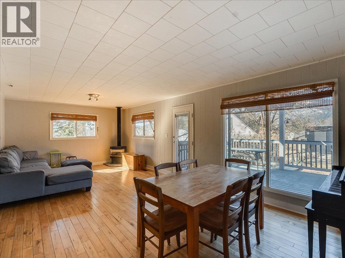 2243 First Avenue, Rossland