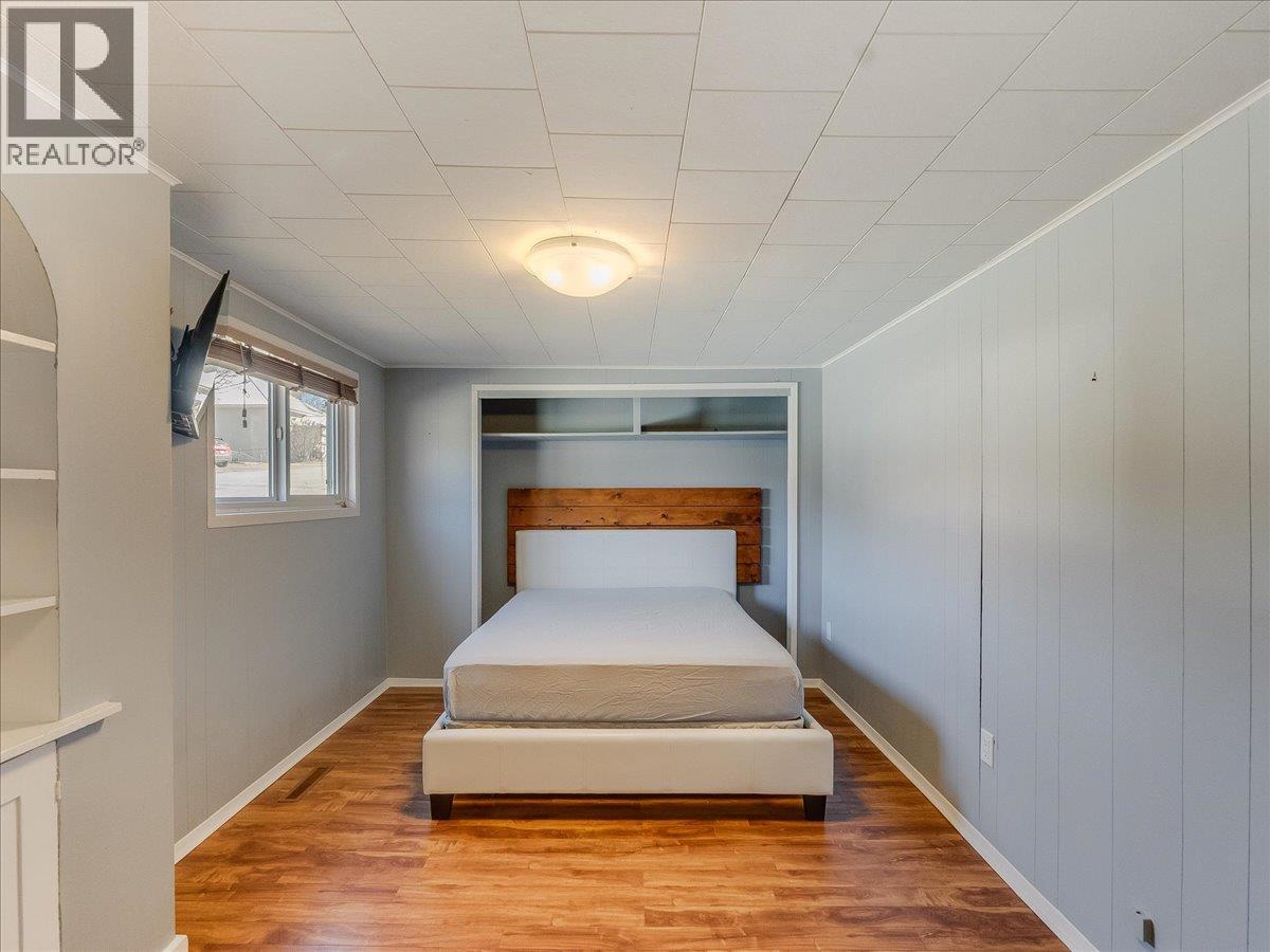 2243 First Avenue, Rossland