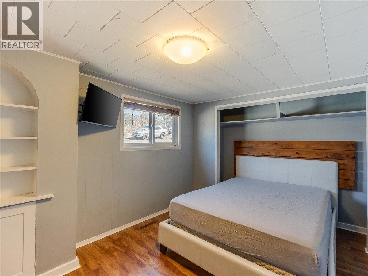 2243 First Avenue, Rossland