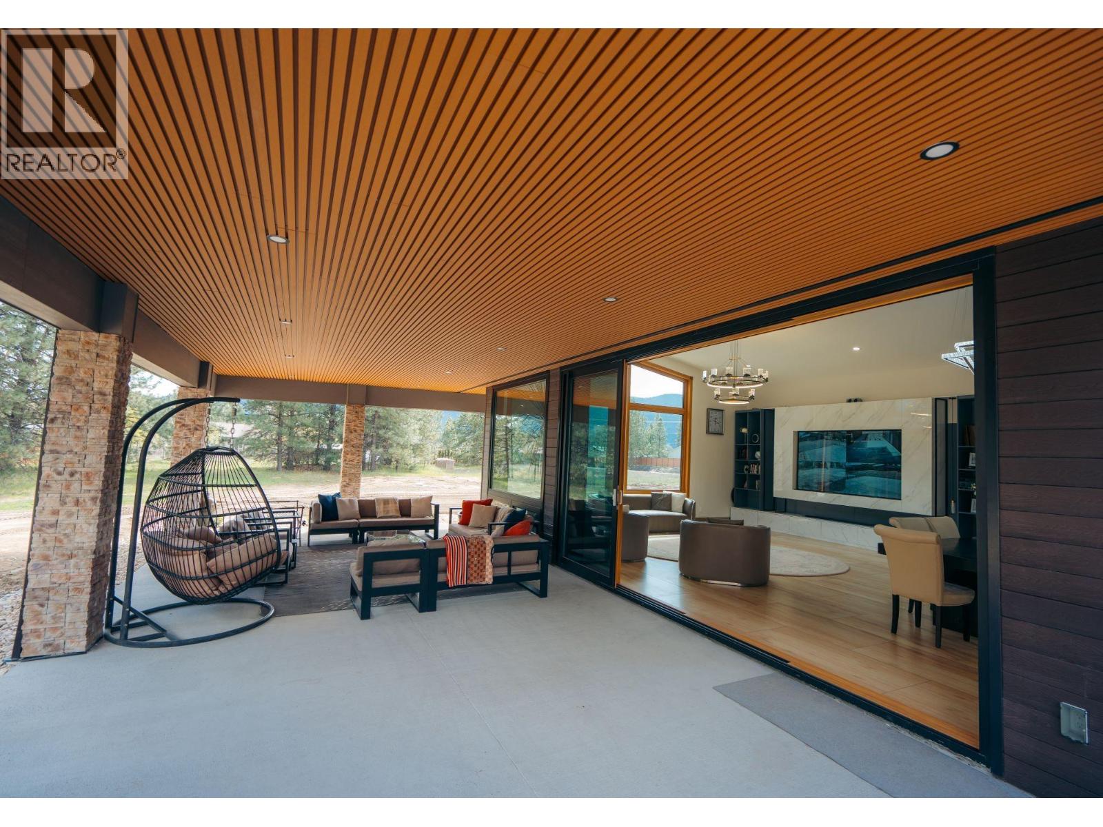 2465 COALCHUTE ROAD - 30