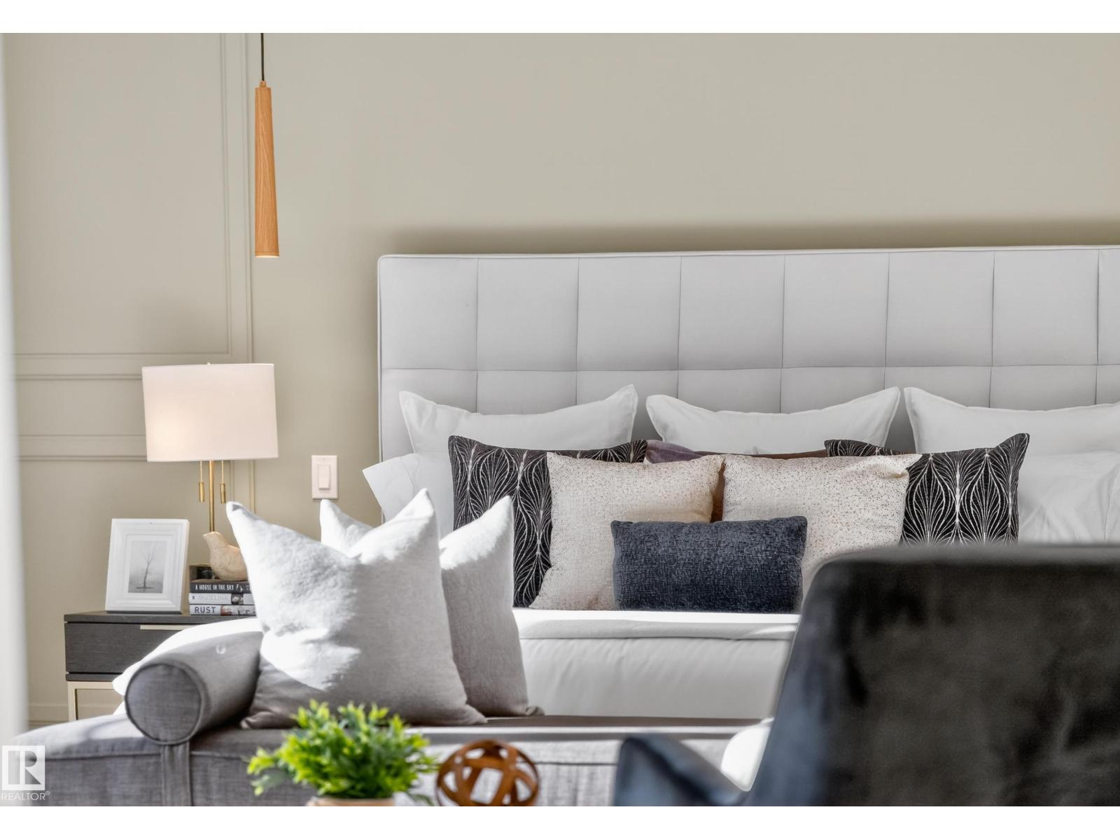 10342 138 ST NW - 37