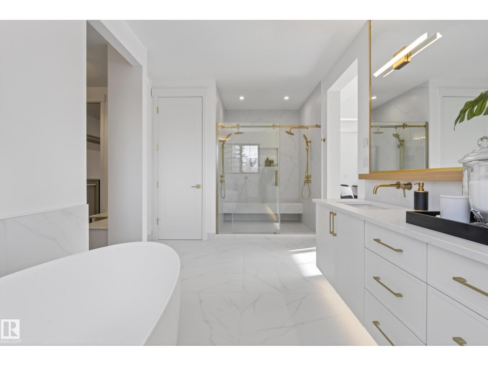 10342 138 ST NW - 45