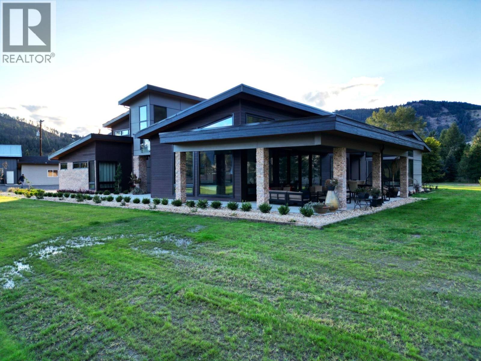 2465 COALCHUTE Road - 2