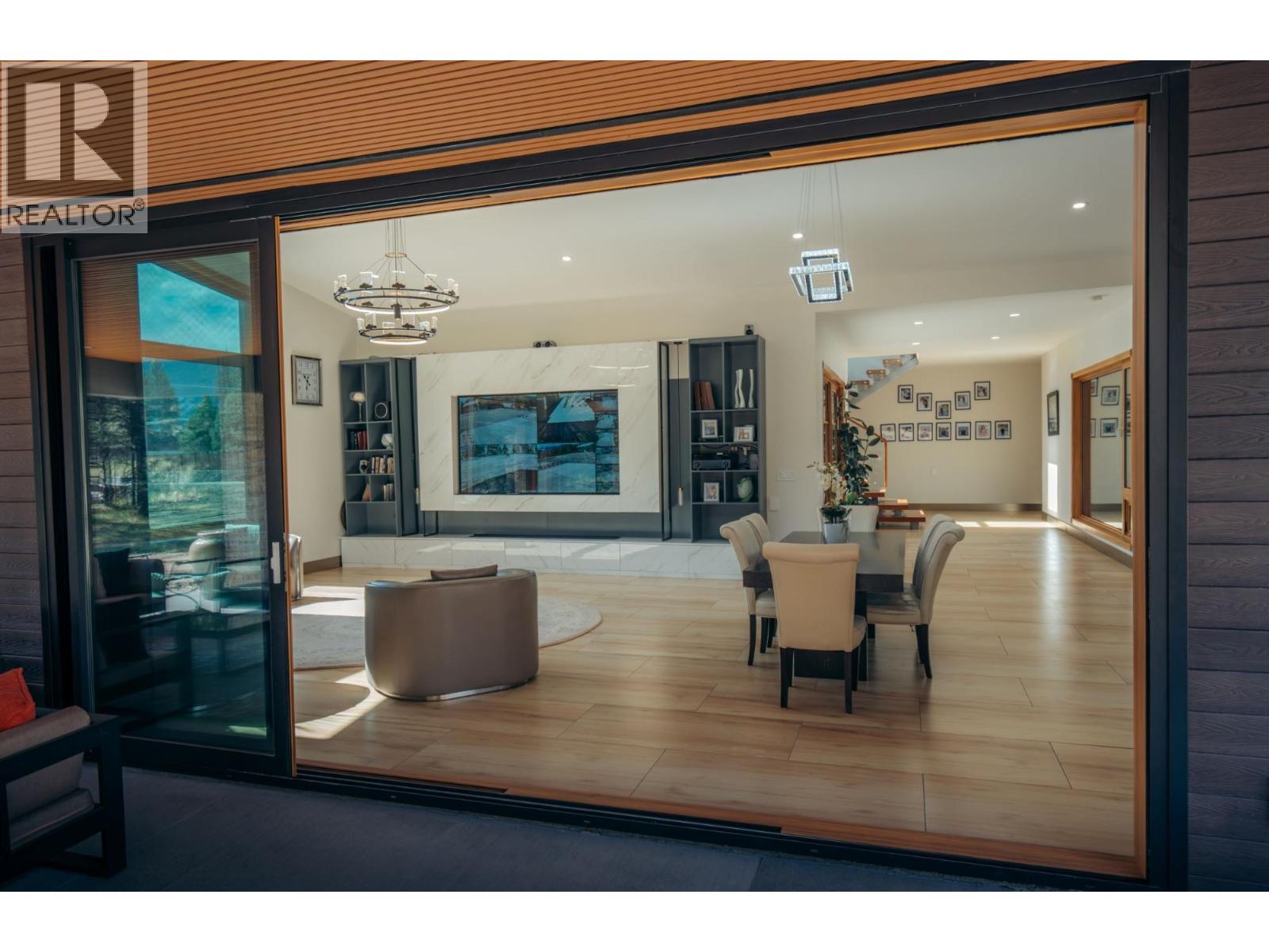 2465 COALCHUTE ROAD - 28