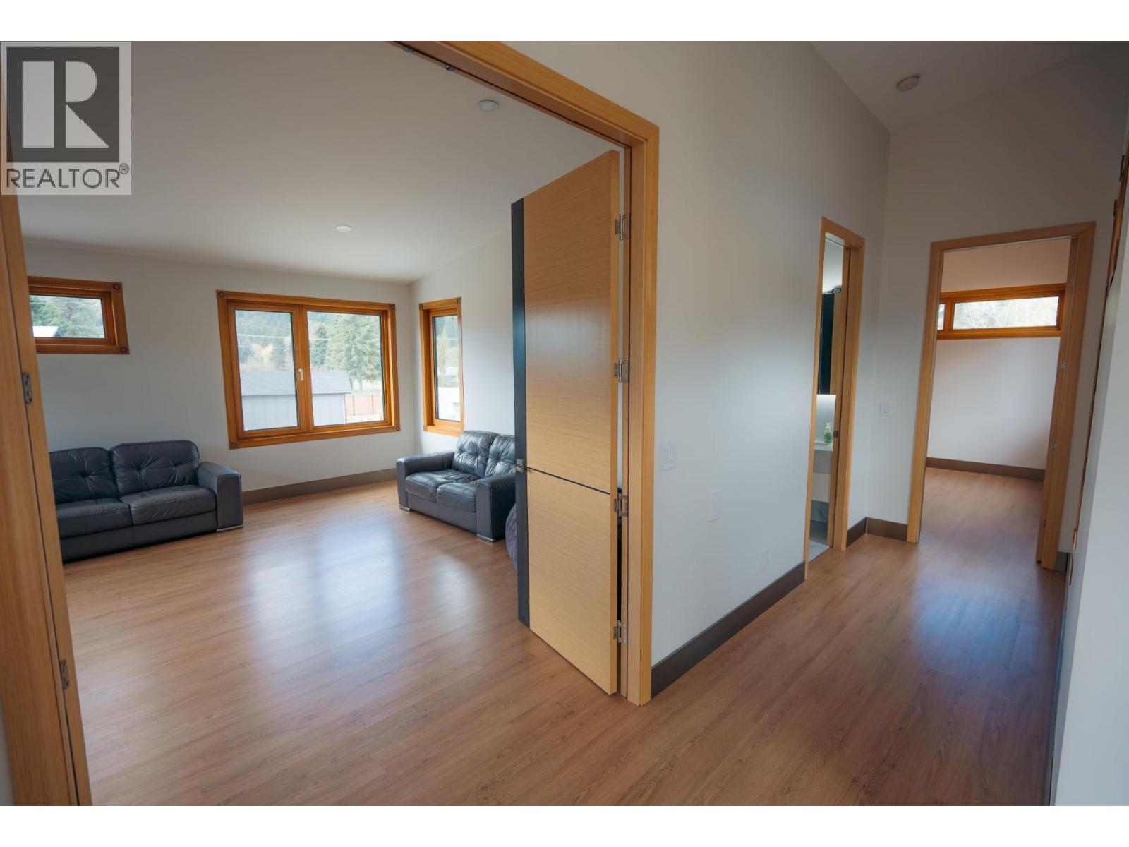 2465 COALCHUTE ROAD - 40