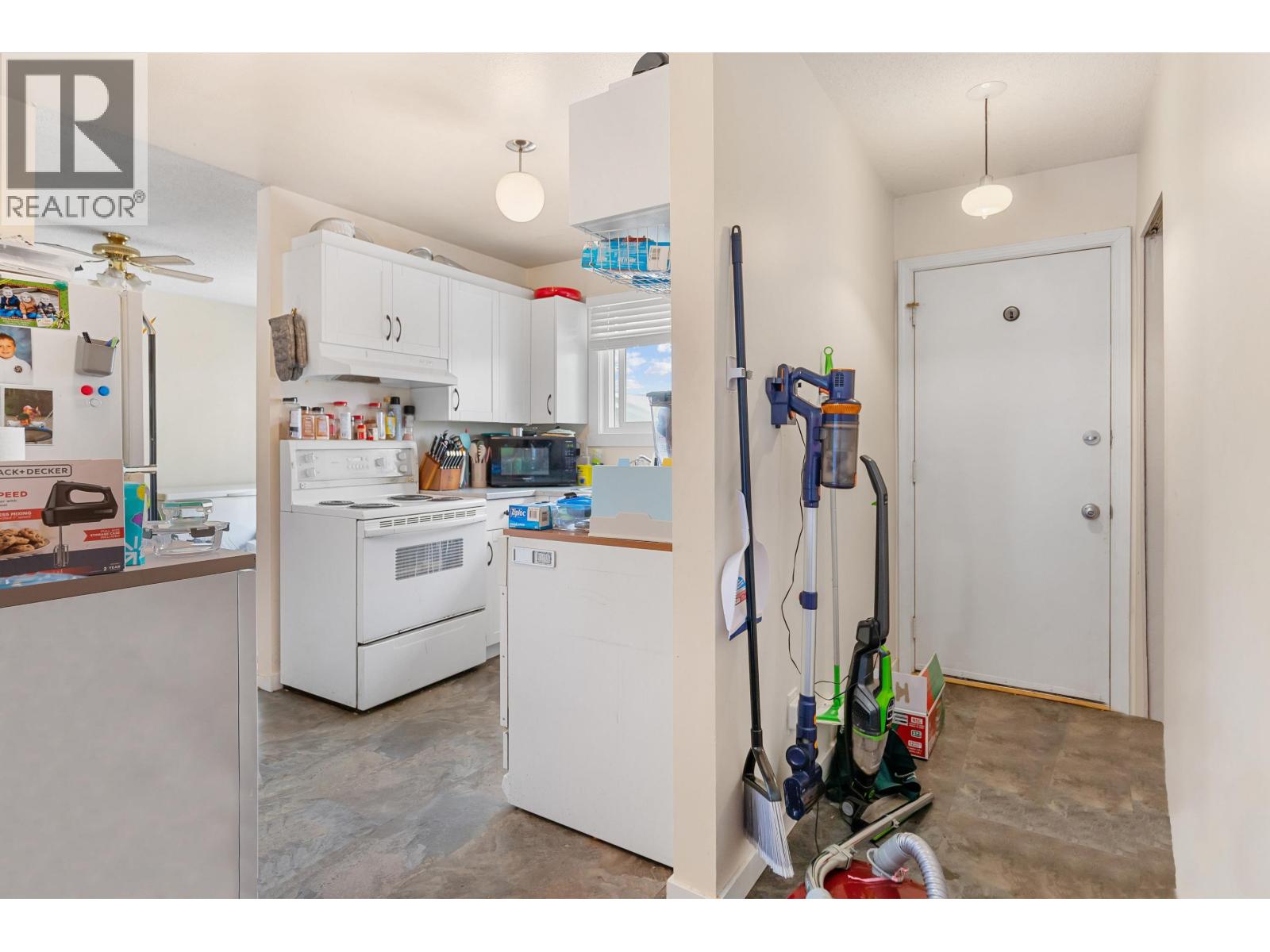 192 THACKER CRESCENT, Prince George