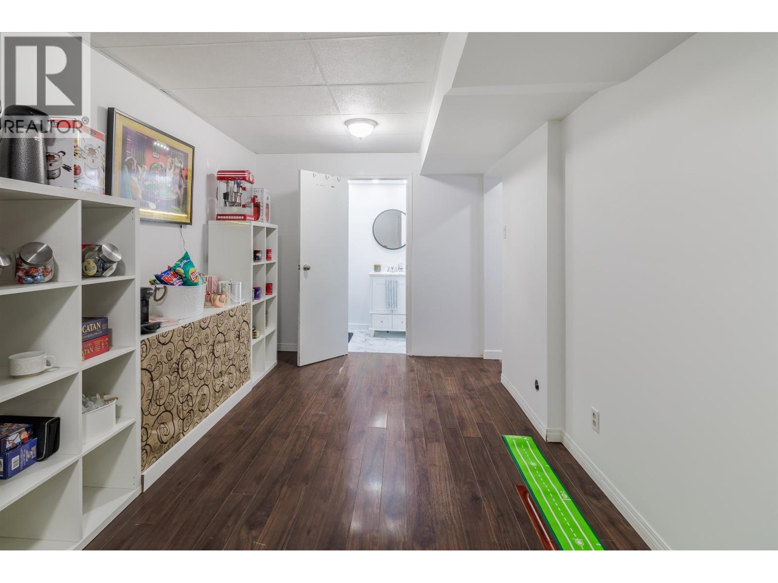 4715 PARKER COURT - 23