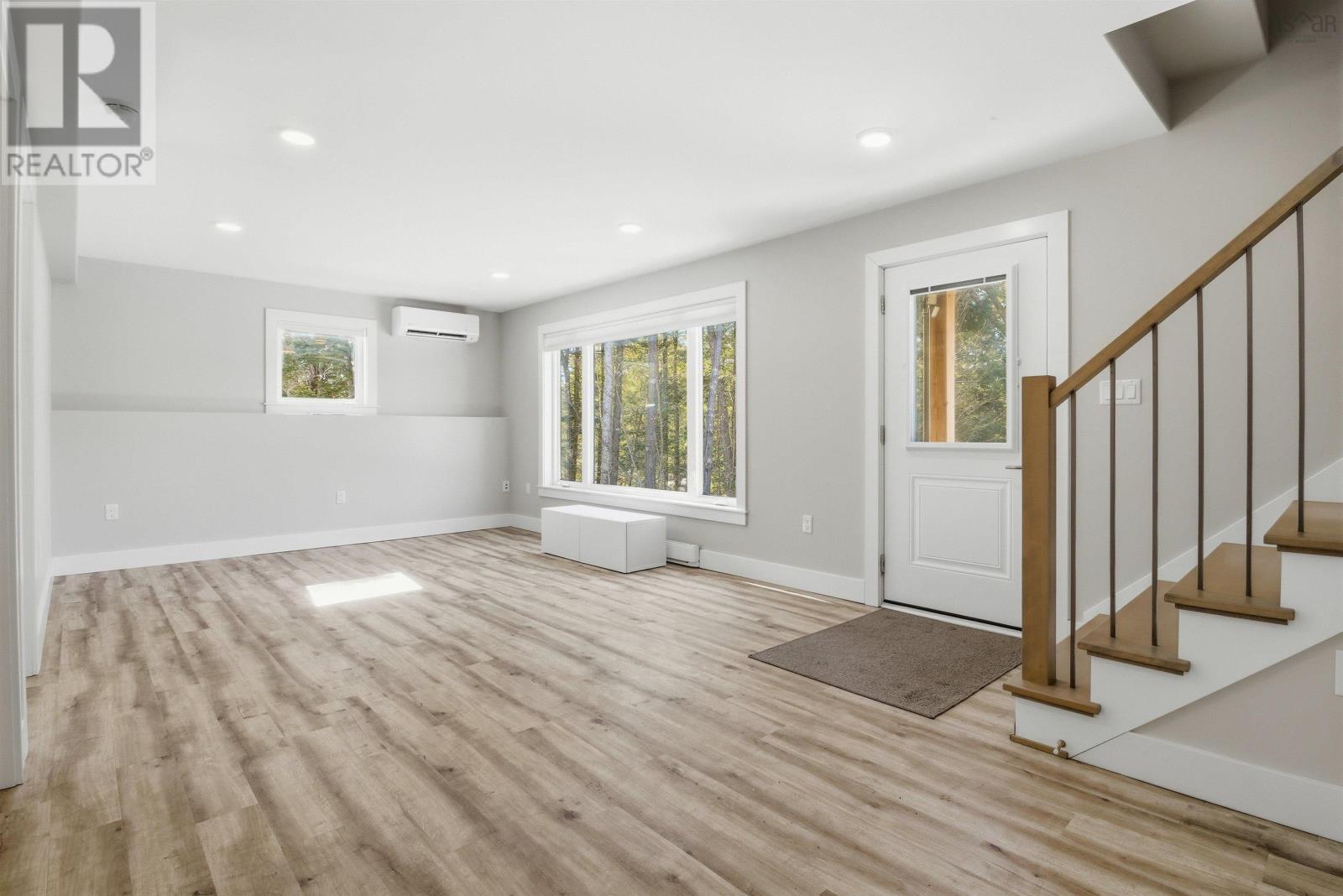 4938/4940 HIGHWAY 2 - 35