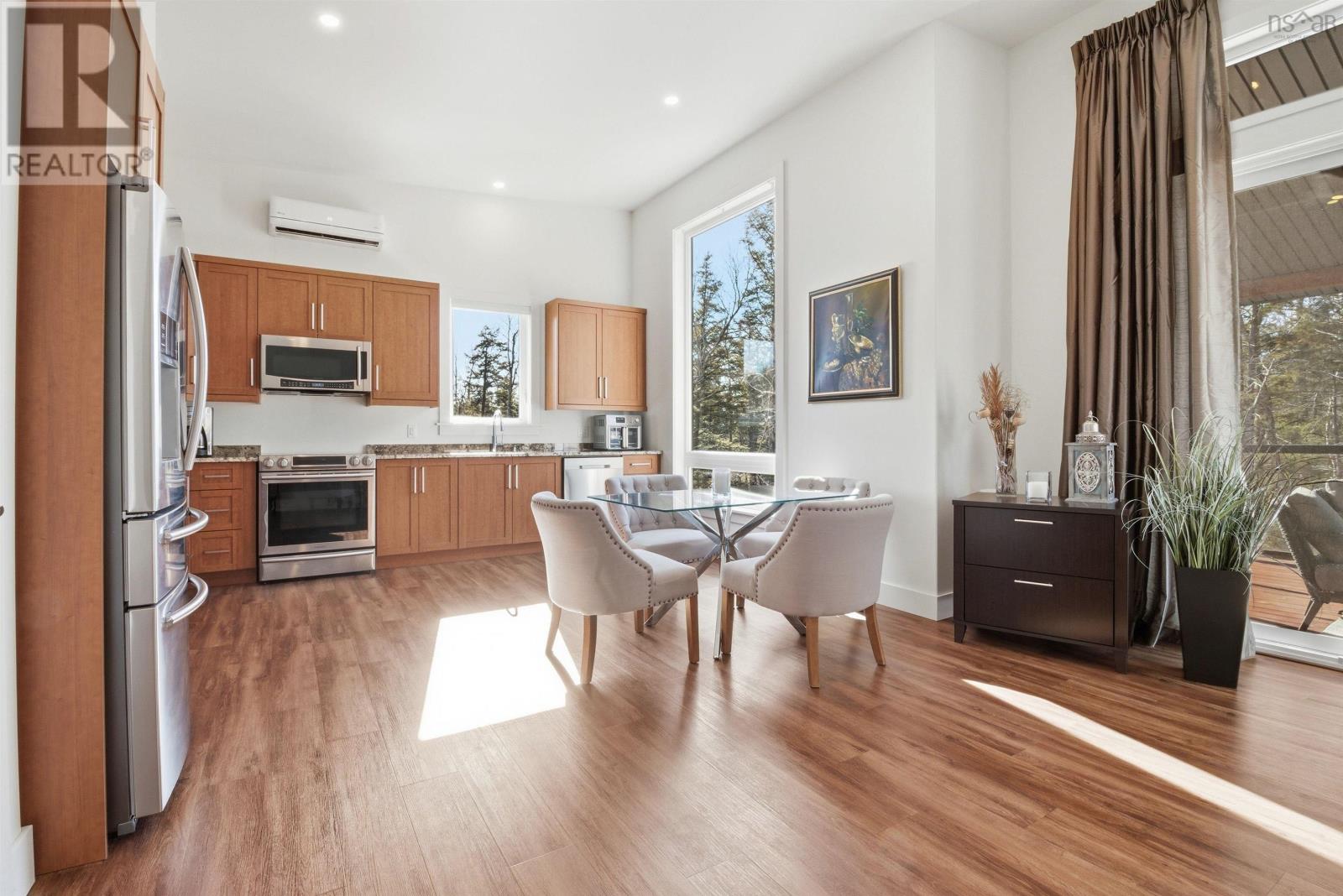 4938/4940 HIGHWAY 2 - 7