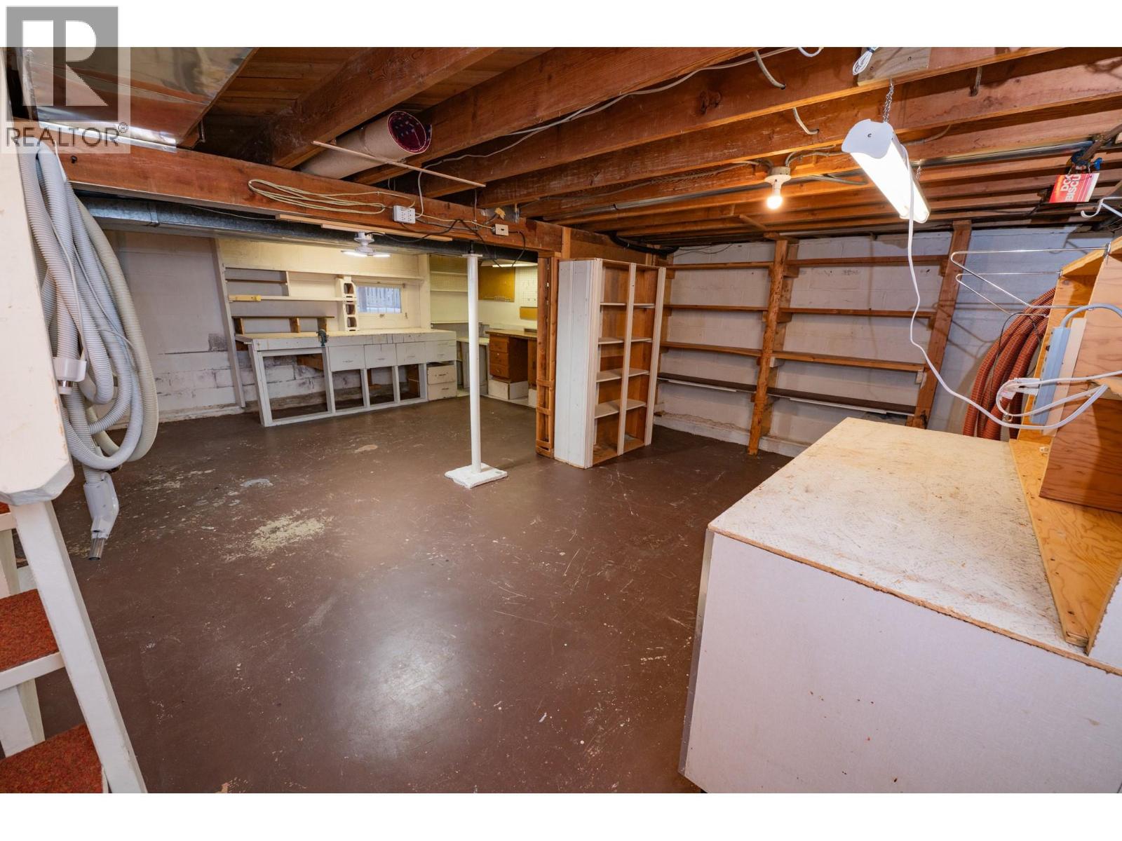 1832 HURL STREET - 27