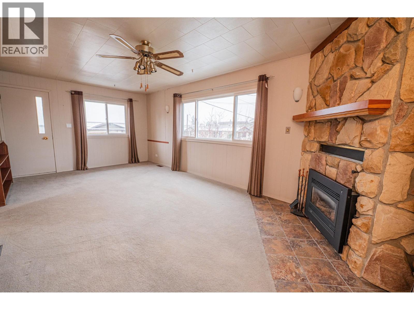 1832 HURL STREET - 11