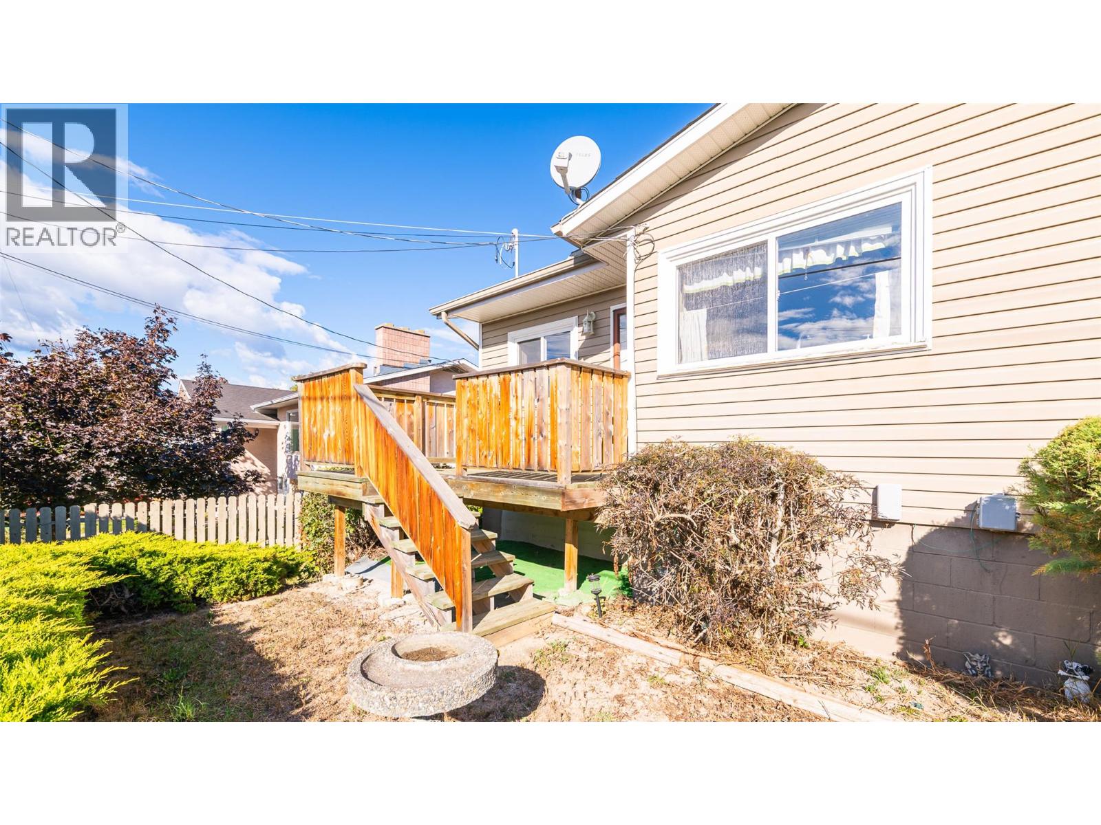 1832 HURL STREET - 35