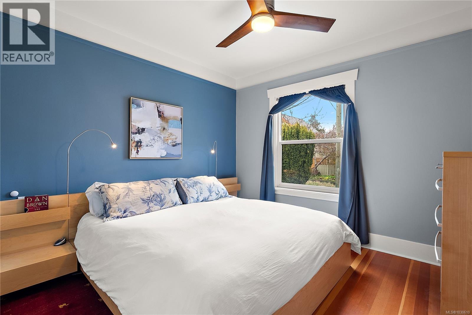  1753 Davie Street, Victoria