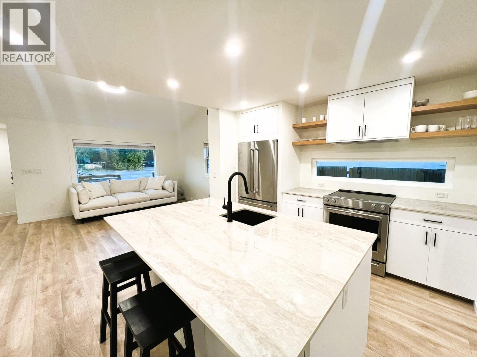 2174 Richter Avenue - 5