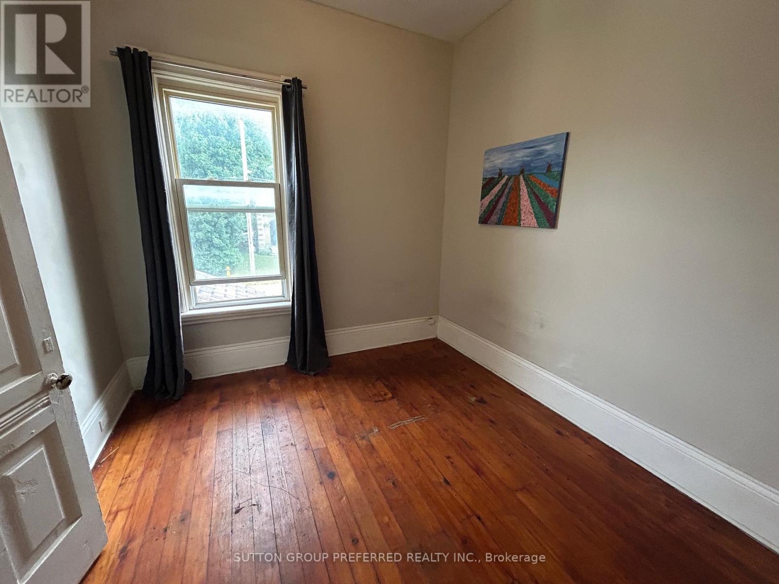 51 STANLEY STREET - 29