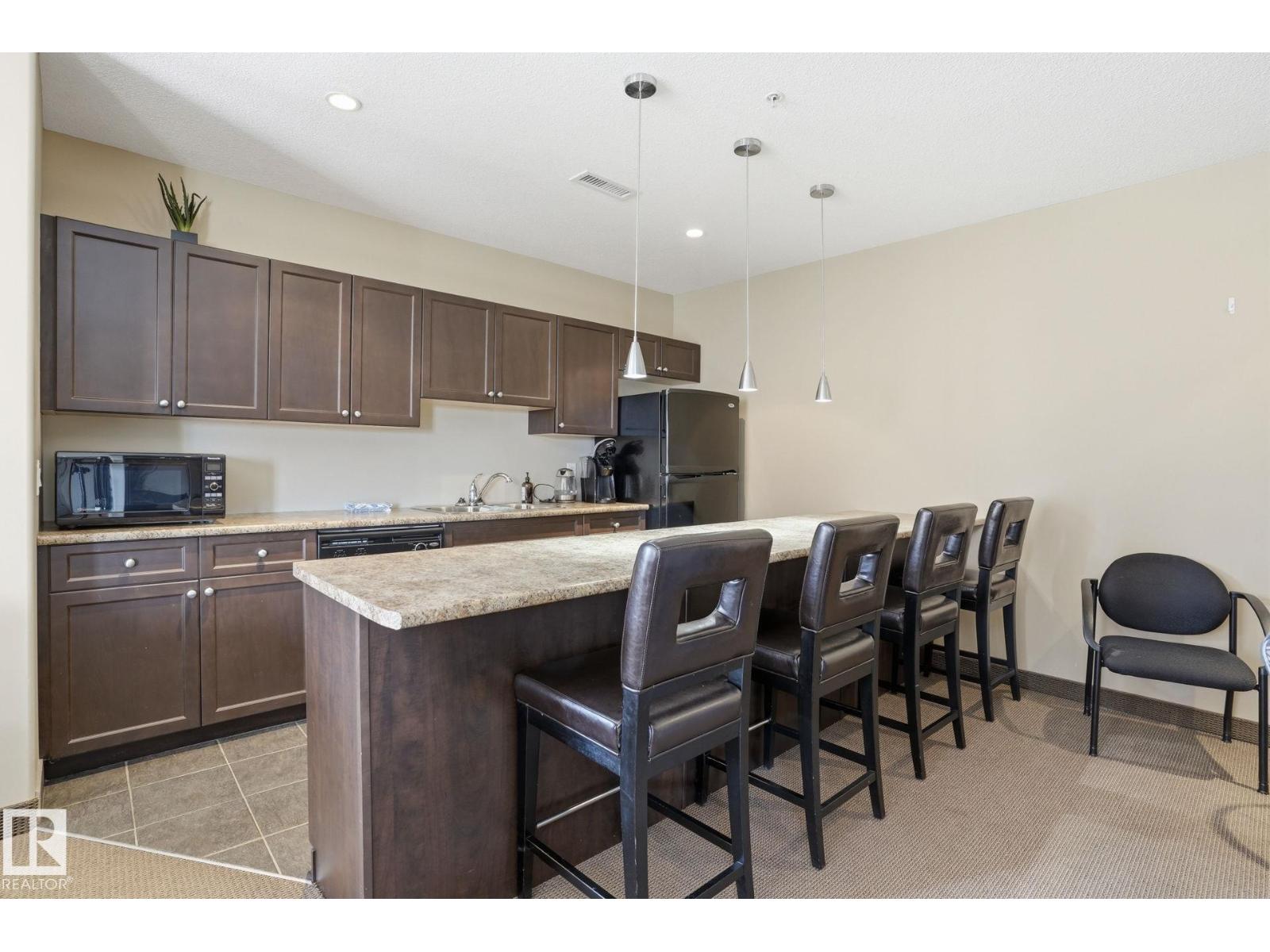 #212 501 PALISADES WY - 24