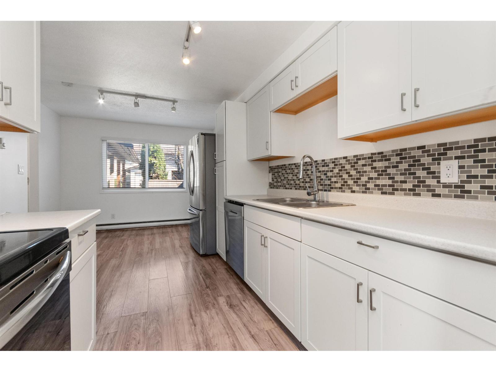 49 46689 FIRST AVENUE, Chilliwack Proper East, Chilliwack