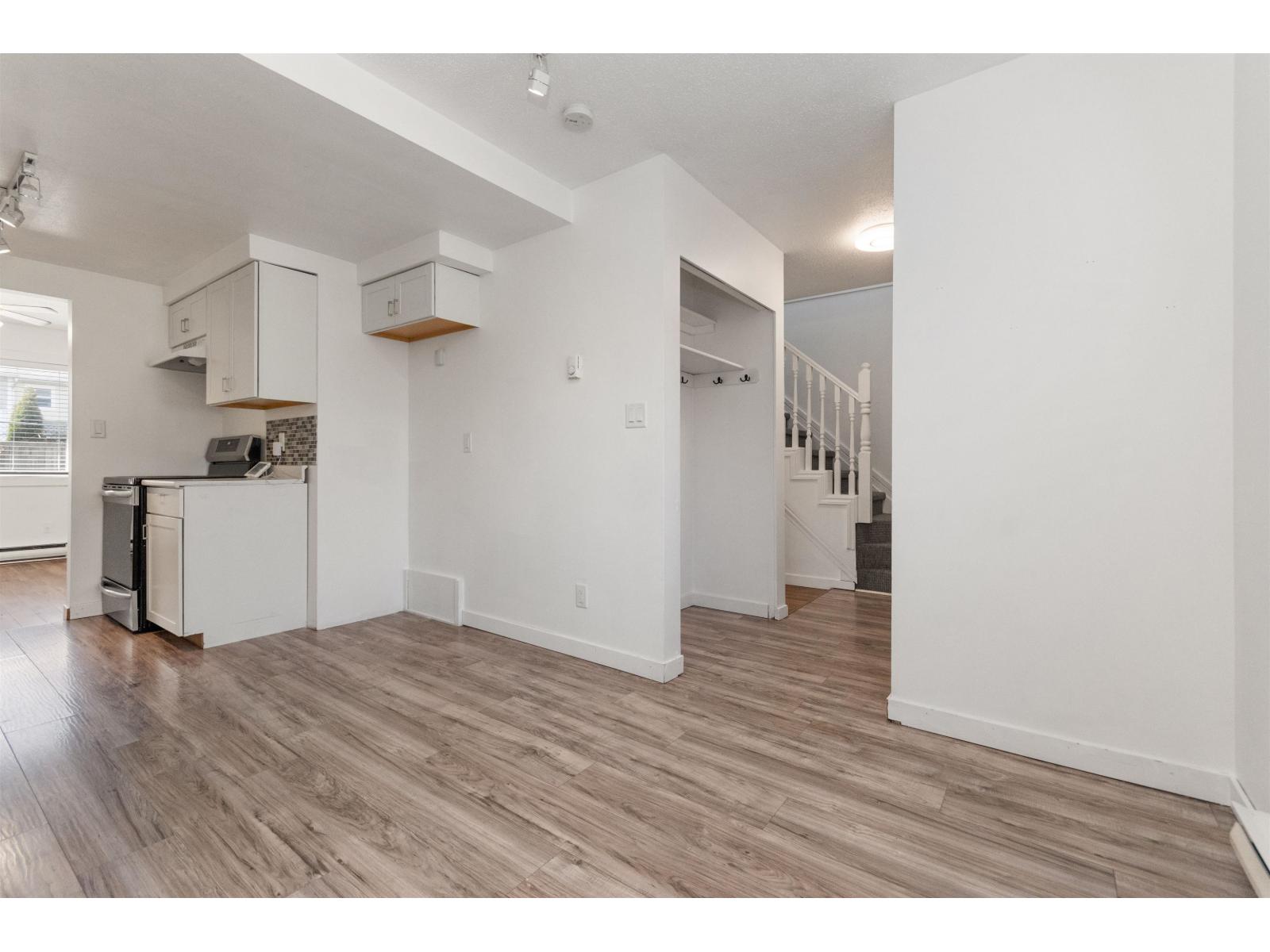 49 46689 FIRST AVENUE, Chilliwack Proper East, Chilliwack