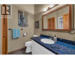 2pc Bathroom - 5705 Upper Booth N Road, Kelowna, BC V1X7V7 Photo 26