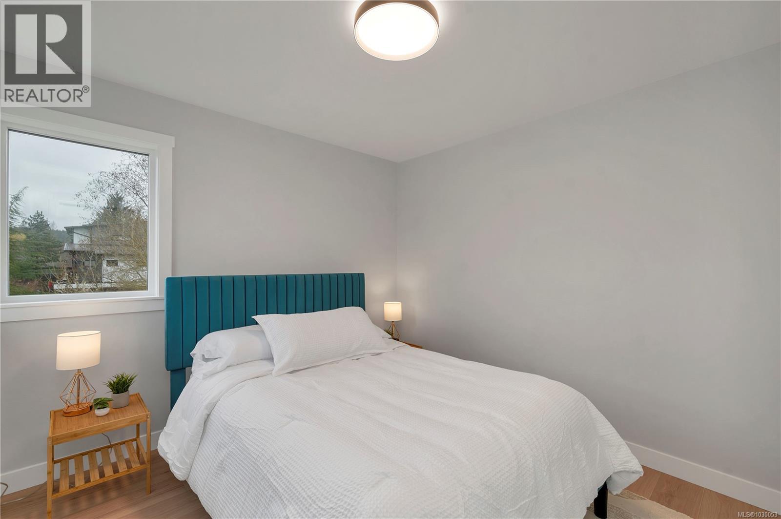 2022A Galerno Rd, Campbell River