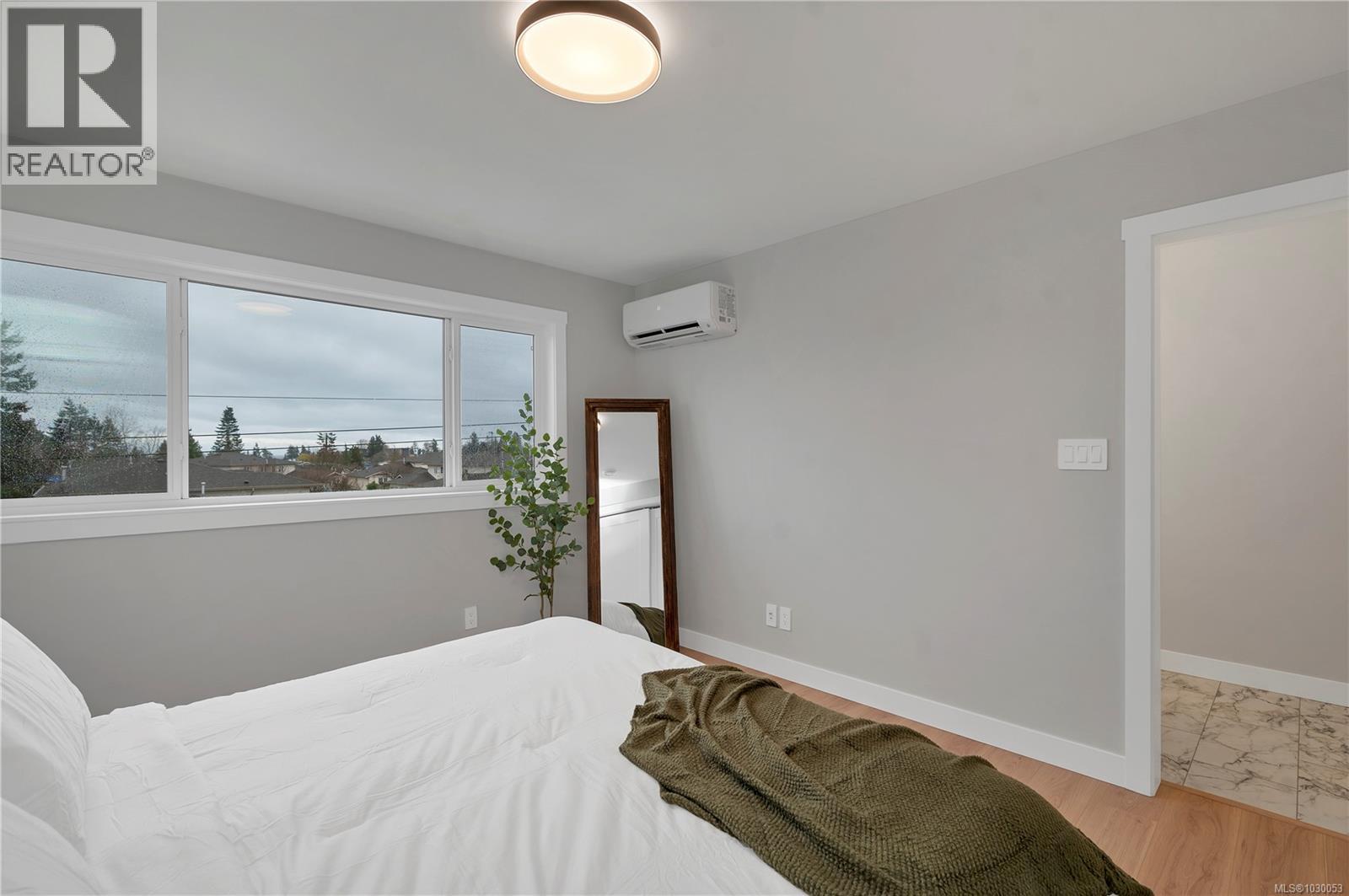 2022A Galerno Rd, Campbell River