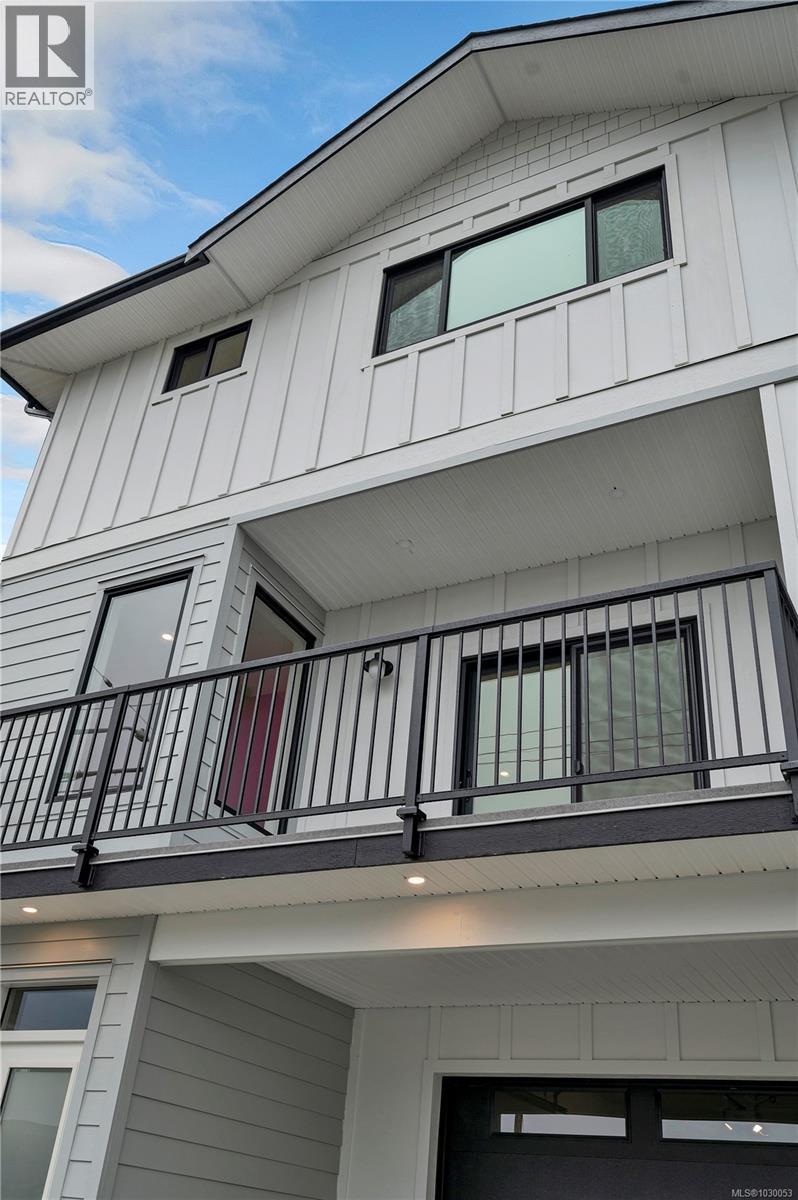 2022A Galerno Rd, Campbell River