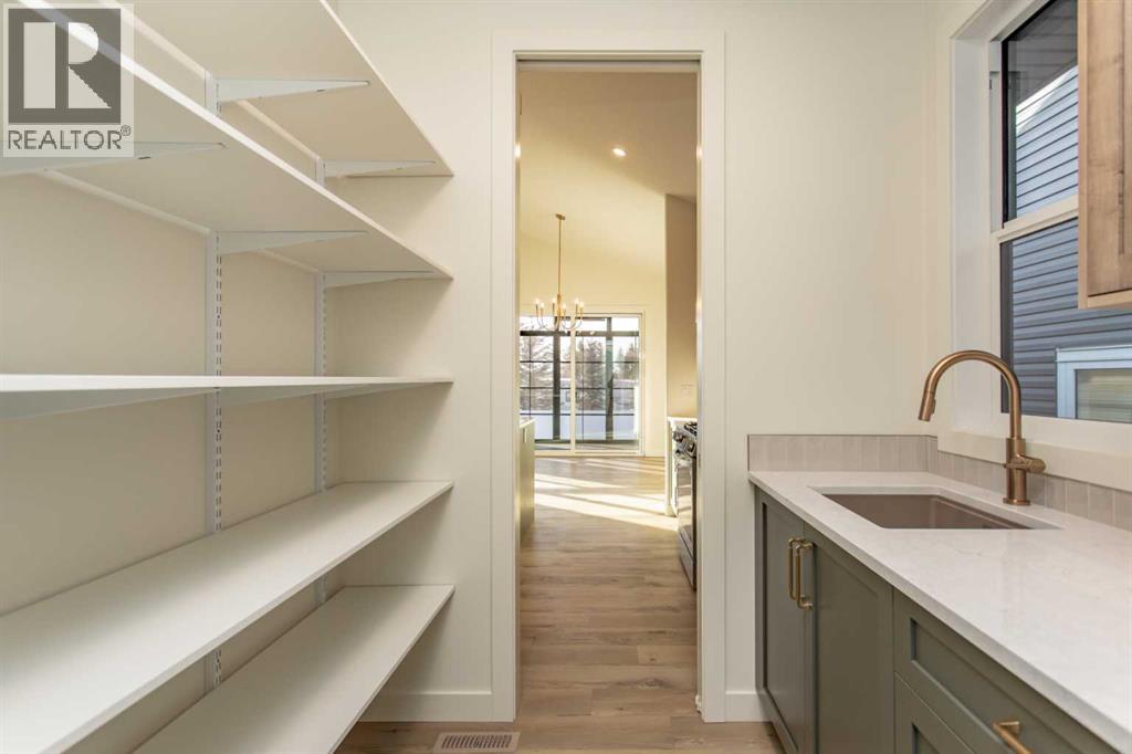 20 EMMETT CRESCENT - 10