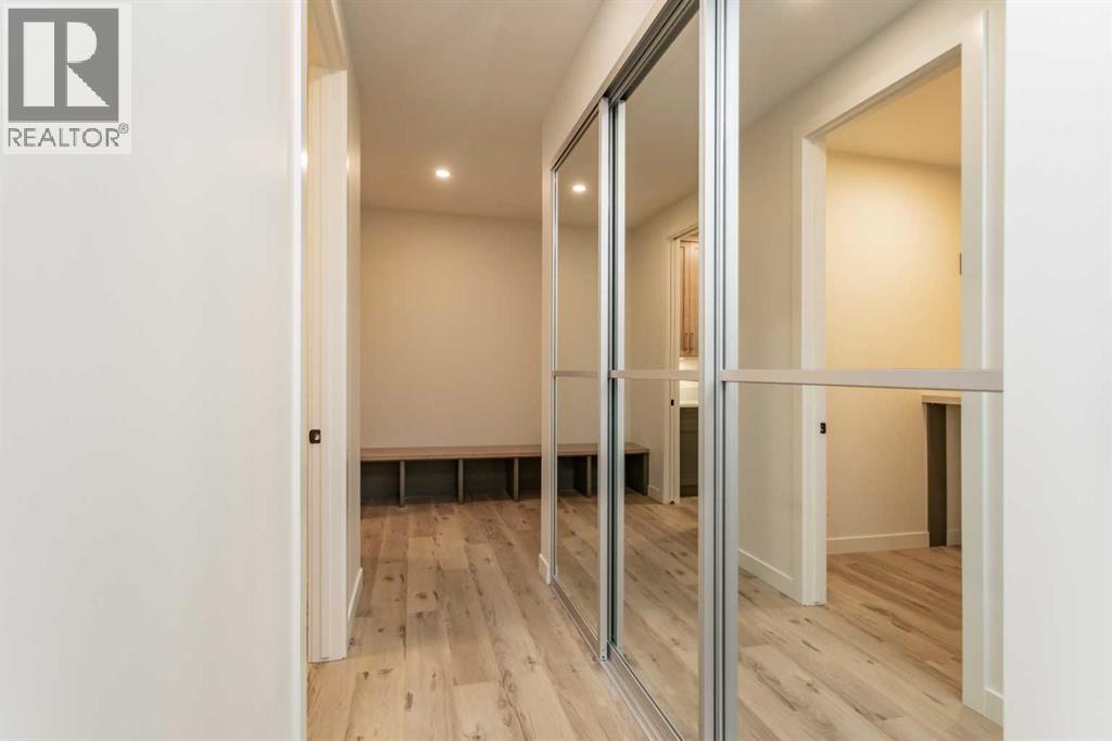 20 EMMETT CRESCENT - 11