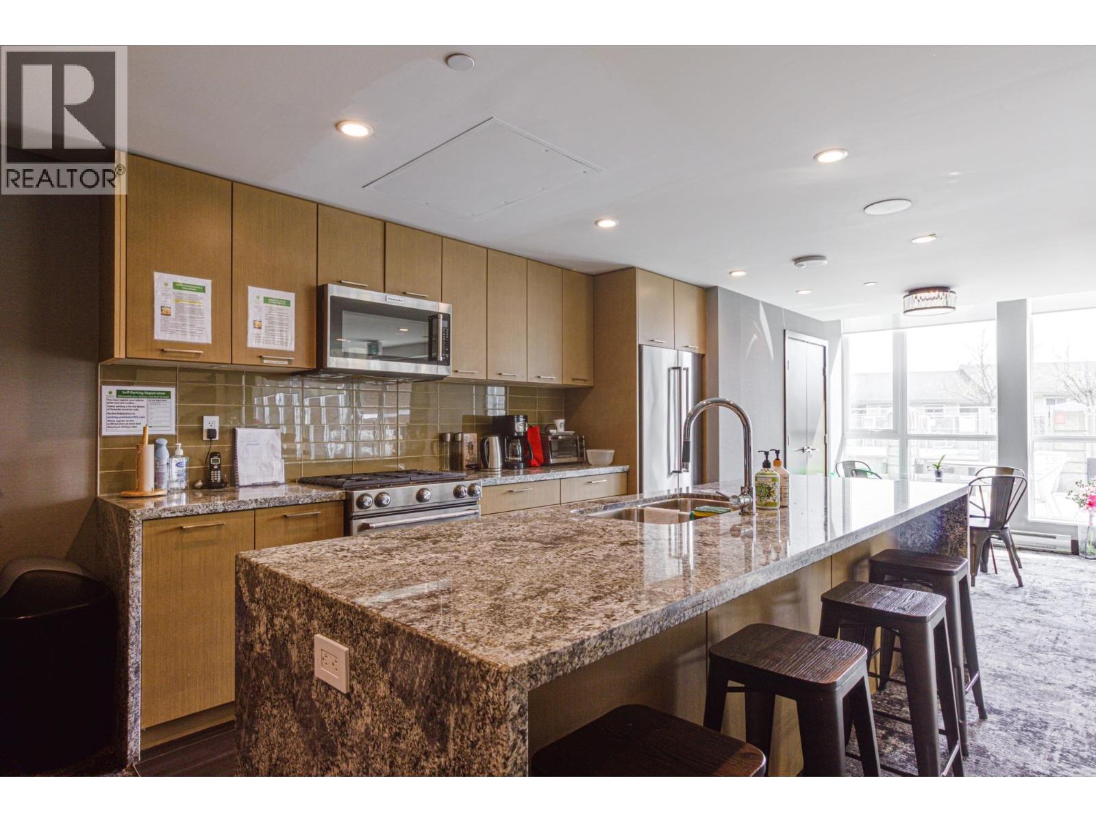 1012 271 FRANCIS WAY, New Westminster