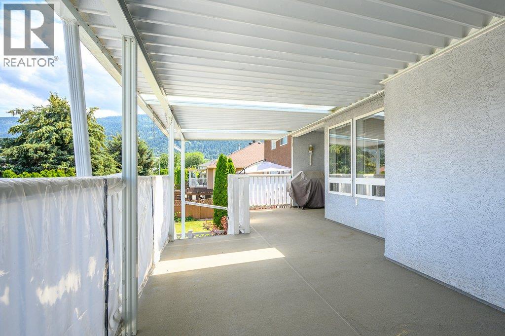 809 Cavalier Drive, Vernon