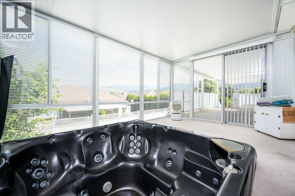 809 Cavalier Drive, Vernon