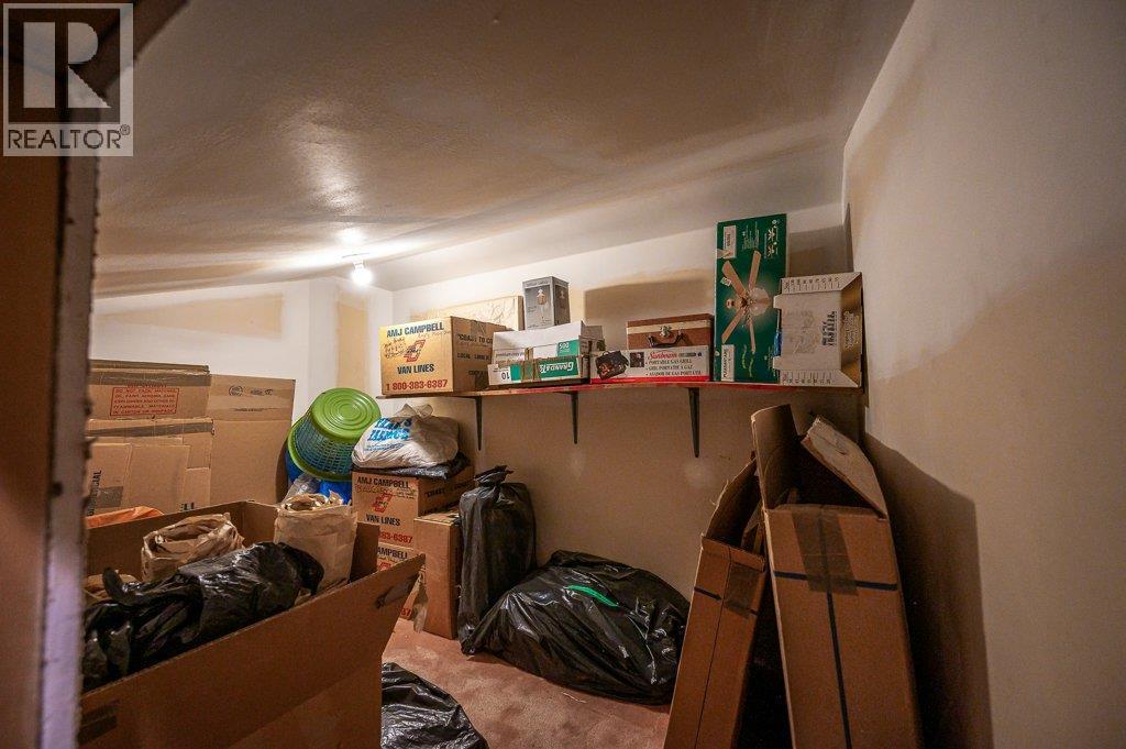 809 Cavalier Drive, Vernon