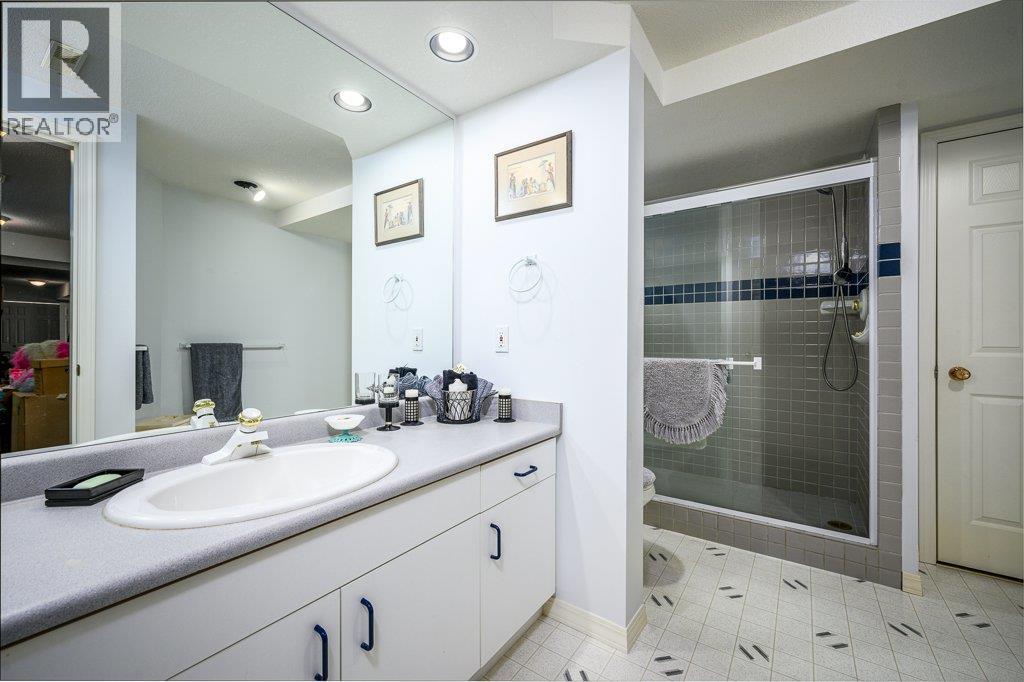 809 Cavalier Drive, Vernon