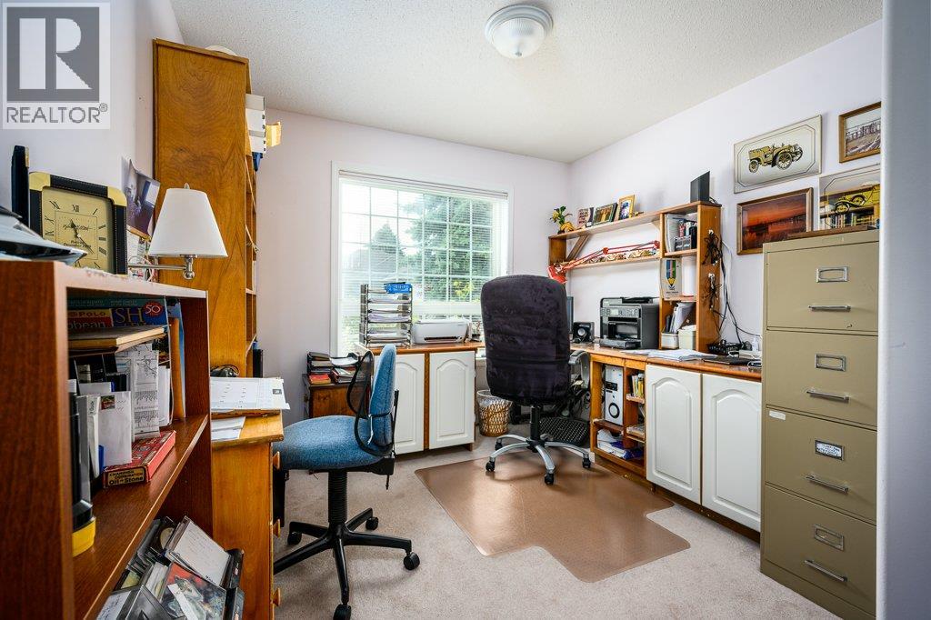 809 Cavalier Drive, Vernon