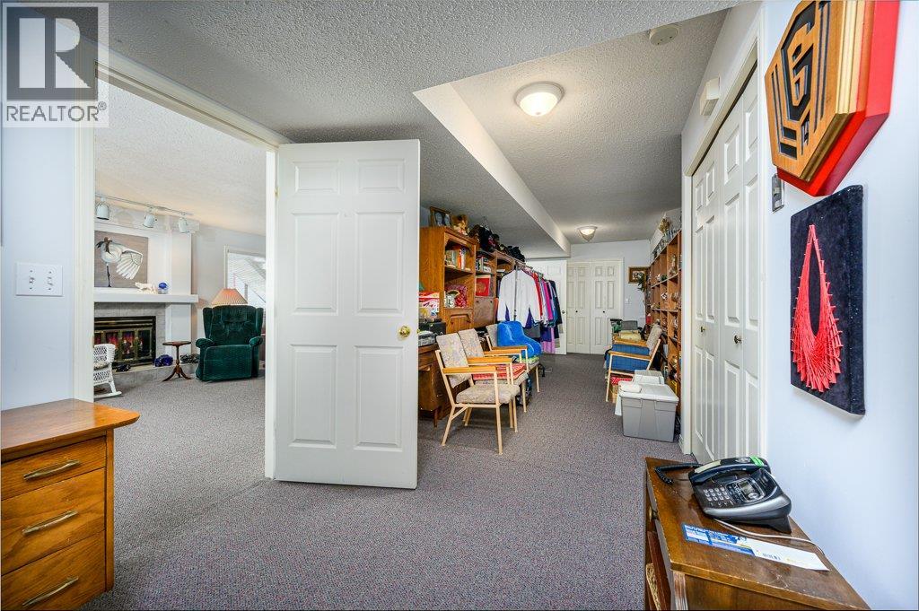 809 Cavalier Drive, Vernon