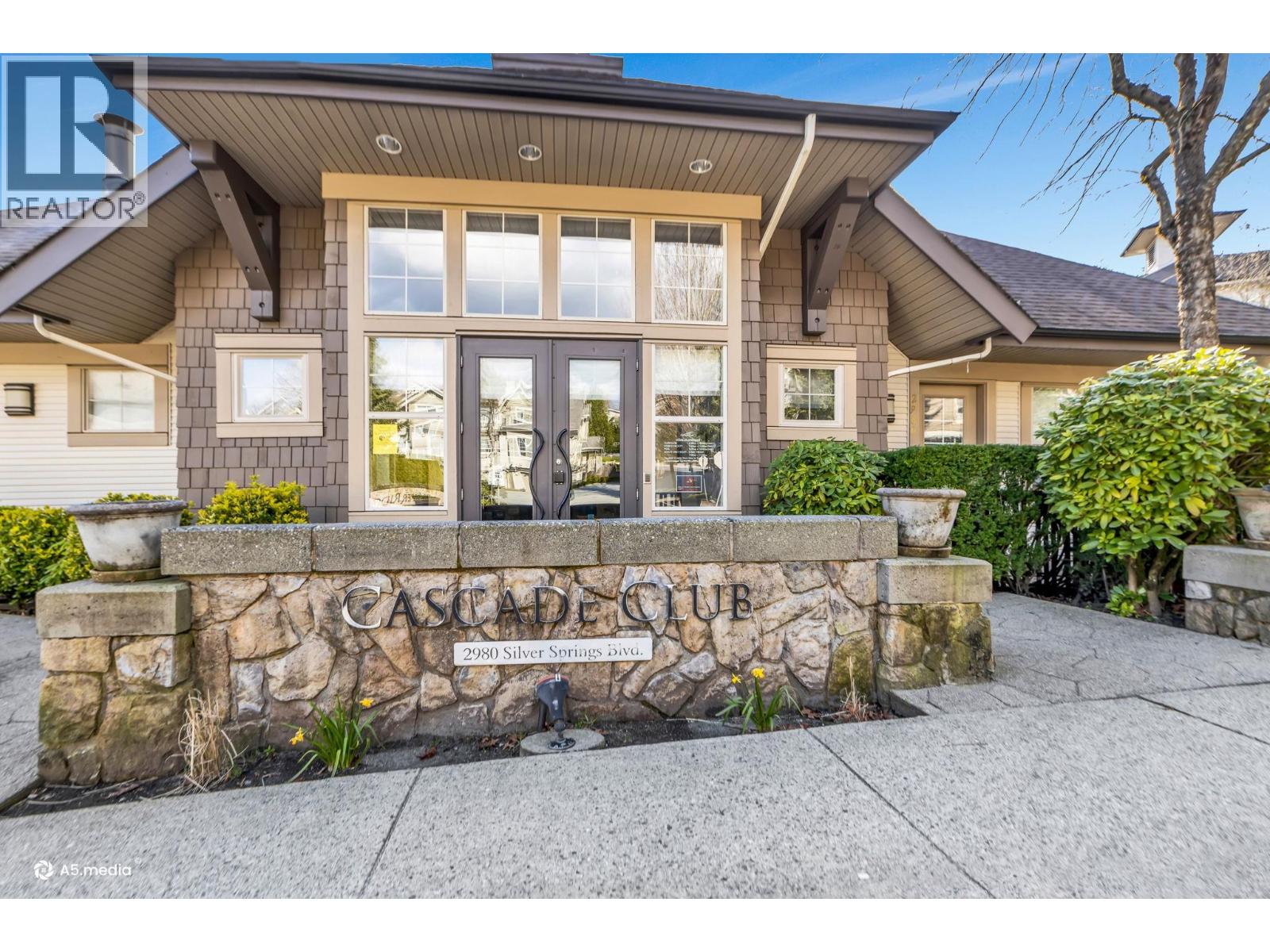 401 2951 SILVER SPRINGS BOULEVARD, Coquitlam