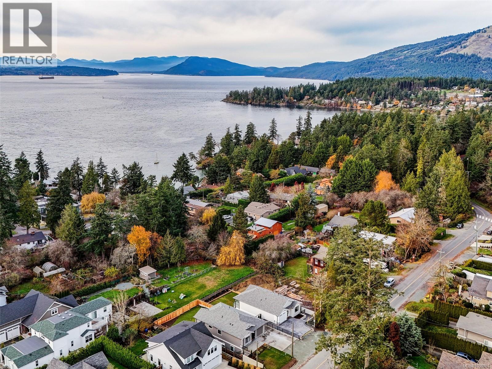 10950 Chalet Rd - 1