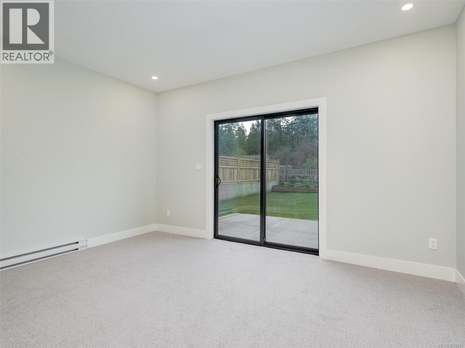  10950 Chalet Road, North Saanich