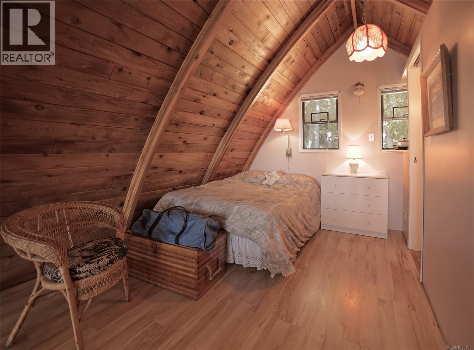 155 Mountain Park Dr, Salt Spring