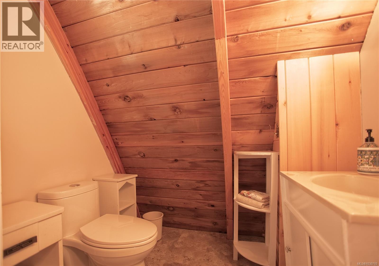 155 Mountain Park Dr, Salt Spring