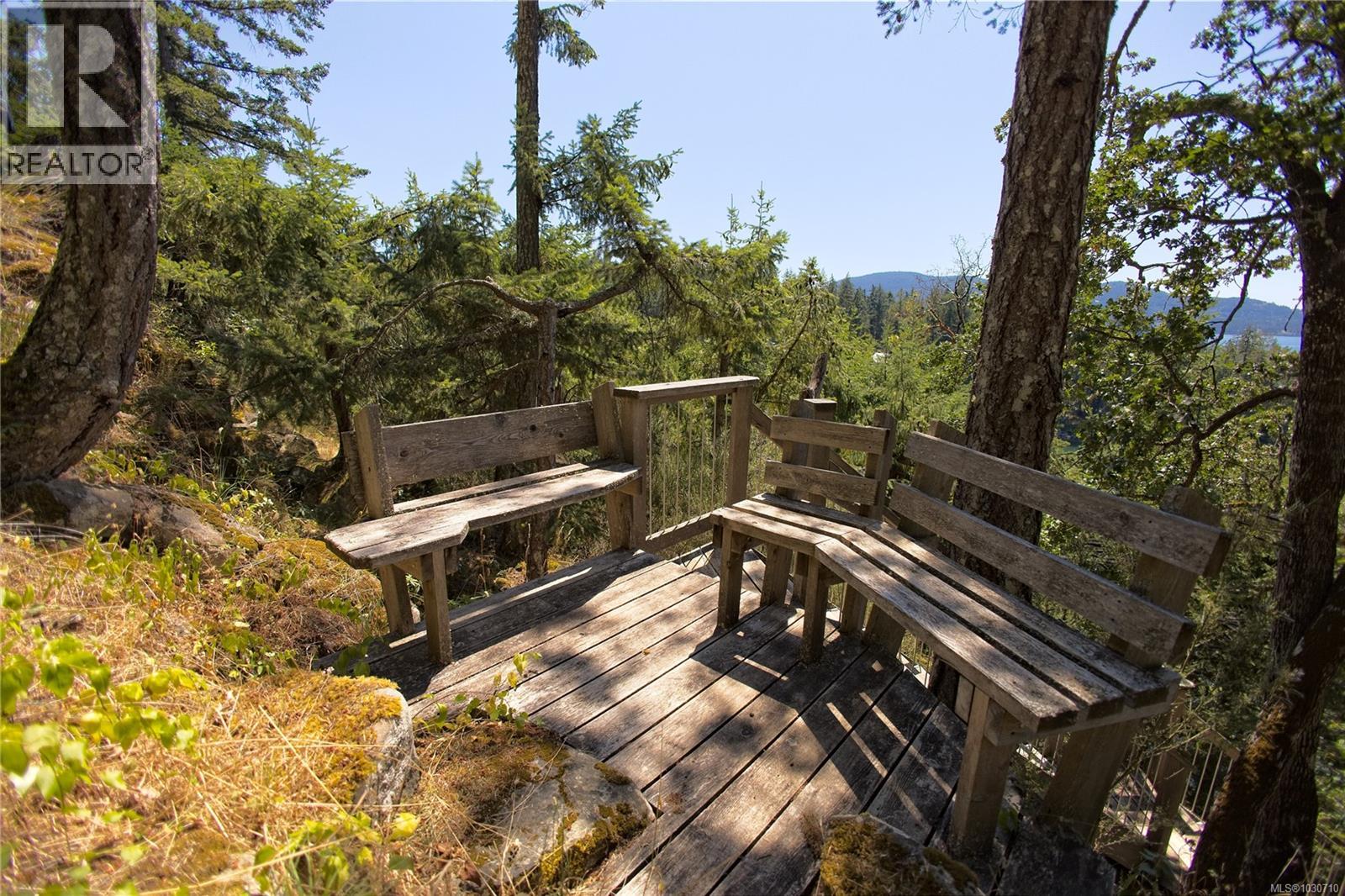 155 Mountain Park Dr, Salt Spring