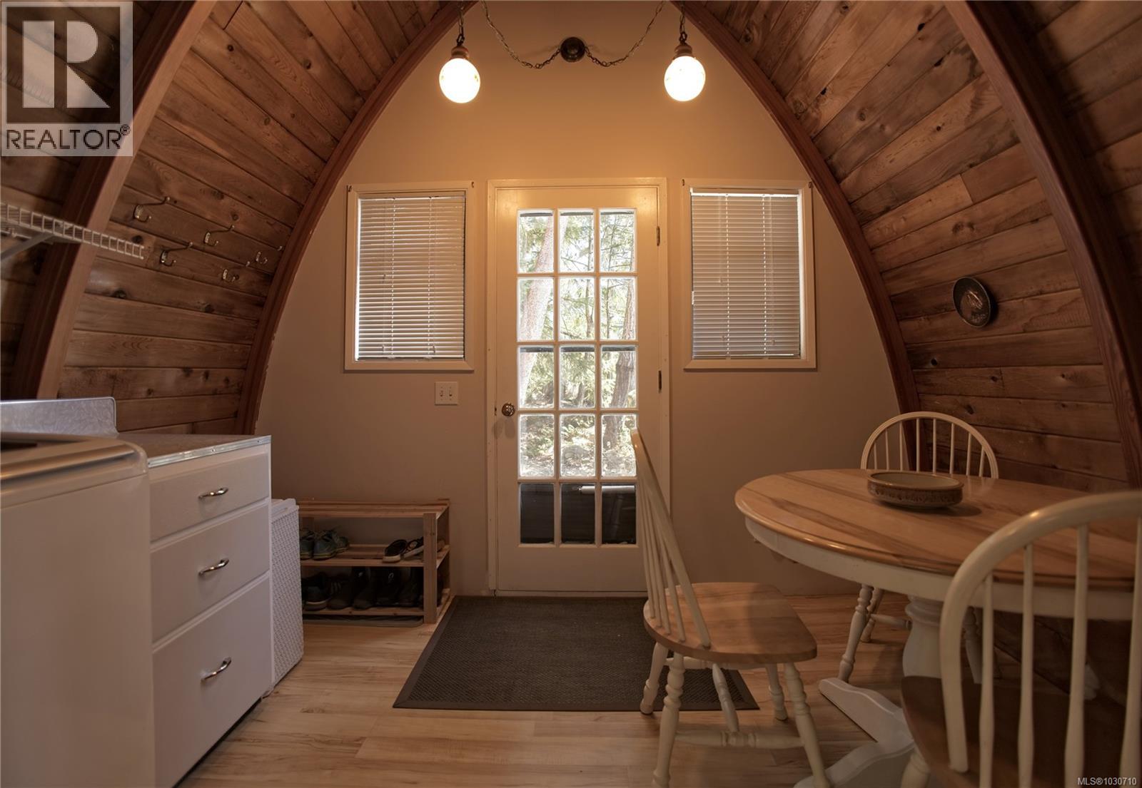 155 Mountain Park Dr, Salt Spring